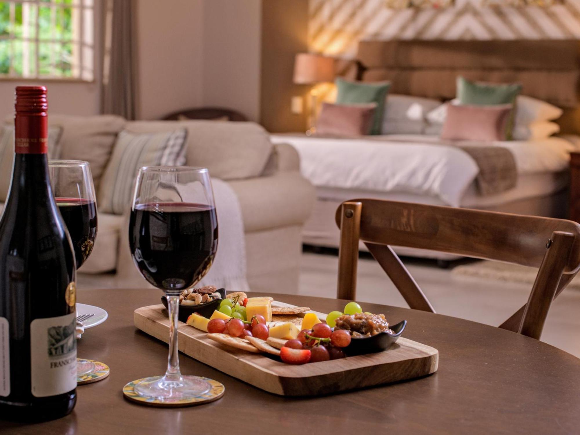 Monkey Thorn Lodge & Wellness Spa - Adults Only Уайт Ривър Екстериор снимка